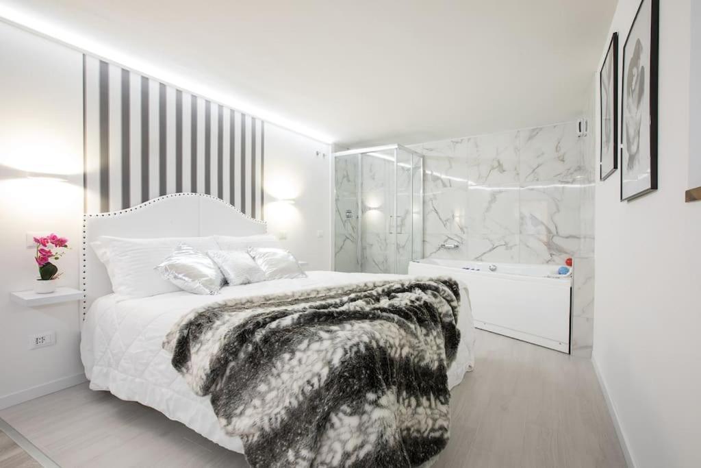My Piazza Navona Jacuzzi Suite -Topcollection Roma Exterior foto